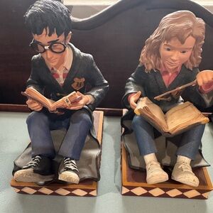 Vintage Enesco Harry Potter Hermione Granger Bookends Set of 2 Vintage 2000 5.5”